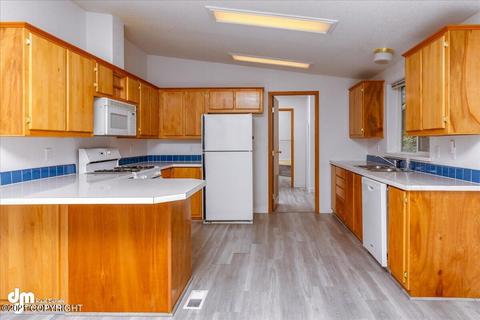 21234 Jayhawk Dr, Chugiak, AK 99567 photo 12