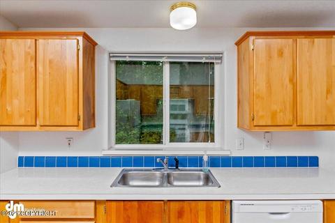 21234 Jayhawk Dr, Chugiak, AK 99567 photo 11
