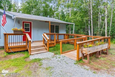 21234 Jayhawk Dr, Chugiak, AK 99567 photo 2