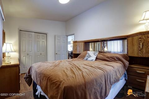 8015 E 3rd Ave, Anchorage, AK 99504 photo 24