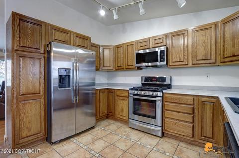 8015 E 3rd Ave, Anchorage, AK 99504 photo 22