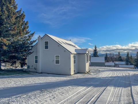 1983 East End Rd, Homer, AK 99603 photo 1