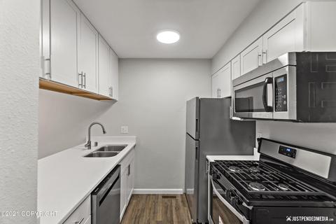 840 E 76th Ave # 110, Anchorage, AK 99518 photo 8