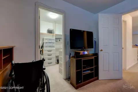 2121 Lore Rd, Anchorage, AK 99507 photo 49
