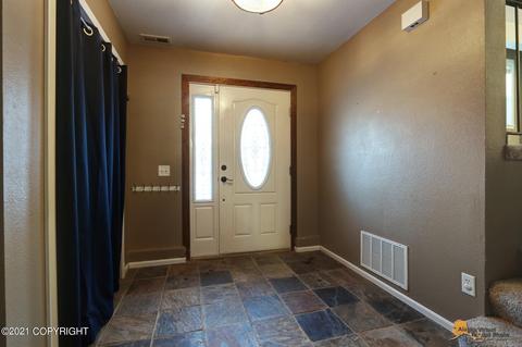 17538 Laoana Cir, Eagle River, AK 99577 photo 2