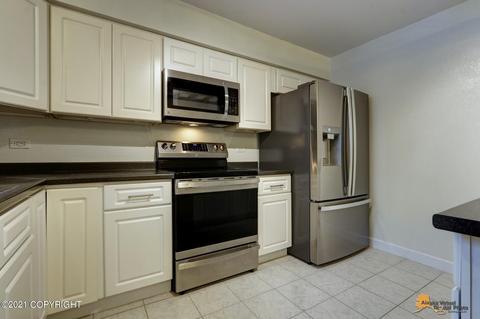 17538 Laoana Cir, Eagle River, AK 99577 photo 9
