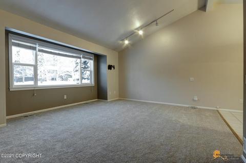 17538 Laoana Cir, Eagle River, AK 99577 photo 4