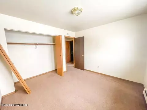 3924 E 8th Ave, Anchorage, AK 99508 photo 11