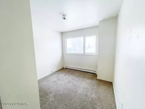 3924 E 8th Ave, Anchorage, AK 99508 photo 5