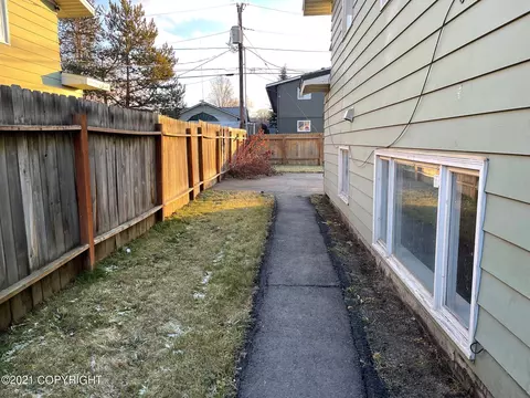 3924 E 8th Ave, Anchorage, AK 99508 photo 22