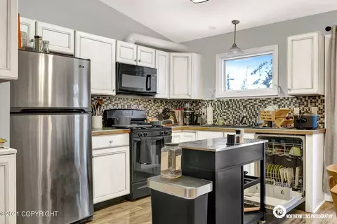 6510 E 11th Ave, Anchorage, AK 99504 photo 8