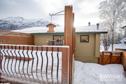 8833 Dome Cir, Eagle River, AK 99577 photo 33