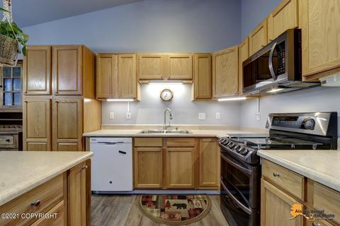 6915 Briar Loop # 52, Anchorage, AK 99518 photo 4