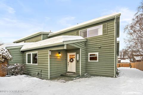 3352 Wiley Post Loop, Anchorage, AK 99517 photo 1