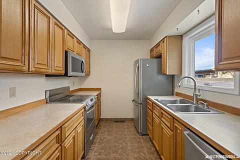 3352 Wiley Post Loop, Anchorage, AK 99517 photo 16