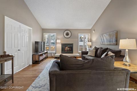 3352 Wiley Post Loop, Anchorage, AK 99517 photo 10