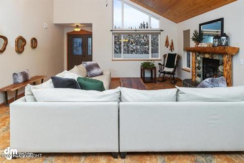 9122 Eagle River Ln, Eagle River, AK 99577 photo 10