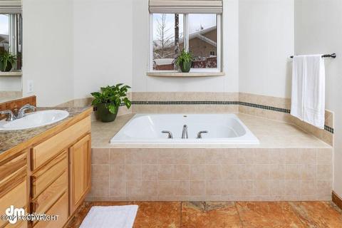 9122 Eagle River Ln, Eagle River, AK 99577 photo 25