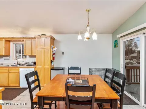 5301 E 30th Ave, Anchorage, AK 99508 photo 6
