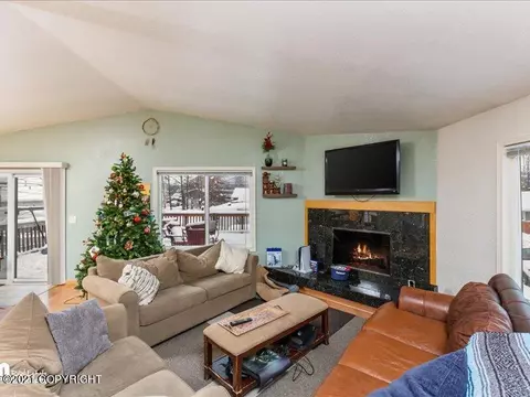 5301 E 30th Ave, Anchorage, AK 99508 photo 2