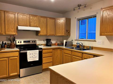 8715 Cross Pointe Loop, Anchorage, AK 99504 photo 11