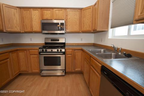 8132 E 6th Ave, Anchorage, AK 99504 photo 10