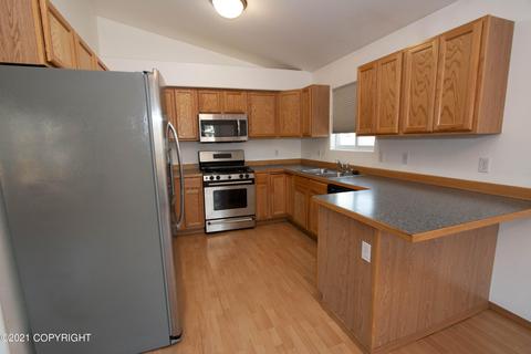 8132 E 6th Ave, Anchorage, AK 99504 photo 9
