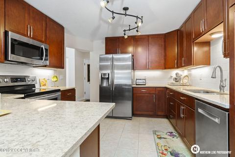 600 Highlander Cir, Anchorage, AK 99518 photo 9
