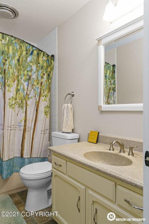 600 Highlander Cir, Anchorage, AK 99518 photo 24