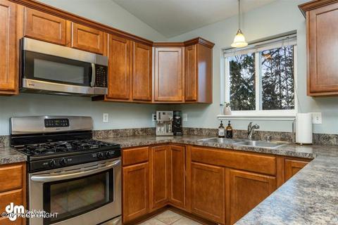 19138 Danny Dr, Eagle River, AK 99577 photo 9