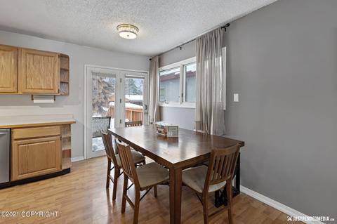 1909 E 38th Ave, Anchorage, AK 99508 photo 11