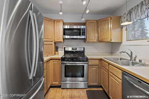 1909 E 38th Ave, Anchorage, AK 99508 photo 14