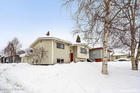 1909 E 38th Ave, Anchorage, AK 99508 photo 1