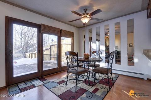 10630 Commodore Dr, Anchorage, AK 99507 photo 9