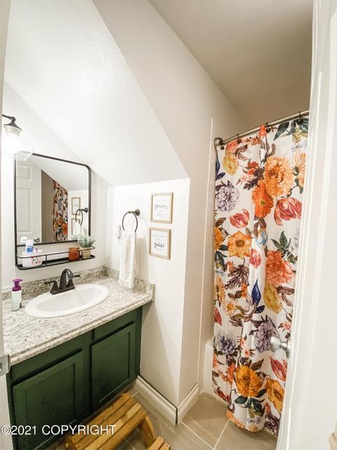 12026 Copper Mountain Dr, Eagle River, AK 99577 photo 11