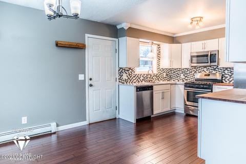 641 Cherry St, Anchorage, AK 99504 photo 4