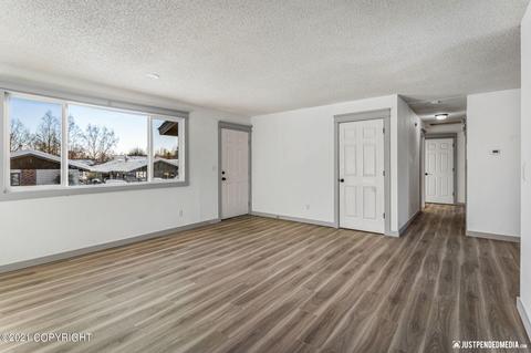 3235 E 17th Ave, Anchorage, AK 99508 photo 3