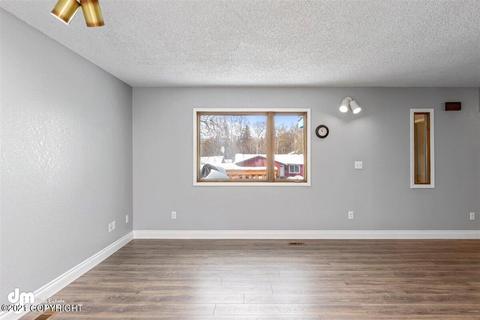 8317 Wilcox St, Anchorage, AK 99502 photo 12