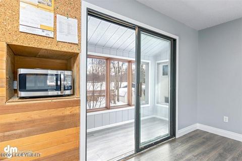 8317 Wilcox St, Anchorage, AK 99502 photo 8