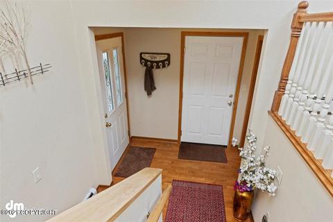 4237 James Dr, Anchorage, AK 99504 photo 5