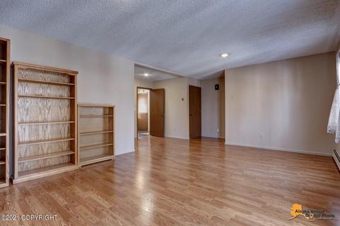 10232 Chickaloon St, Eagle River, AK 99577 photo 35