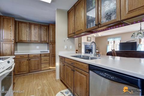 10232 Chickaloon St, Eagle River, AK 99577 photo 25