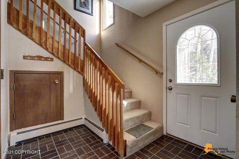 10232 Chickaloon St, Eagle River, AK 99577 photo 13