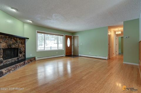 19048 War Admiral Rd, Eagle River, AK 99577 photo 5