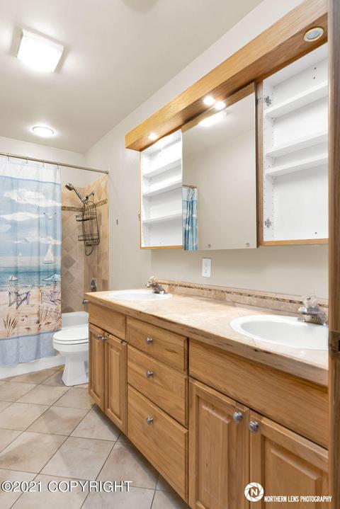 7730 Delridge Cir, Anchorage, AK 99507 photo 17