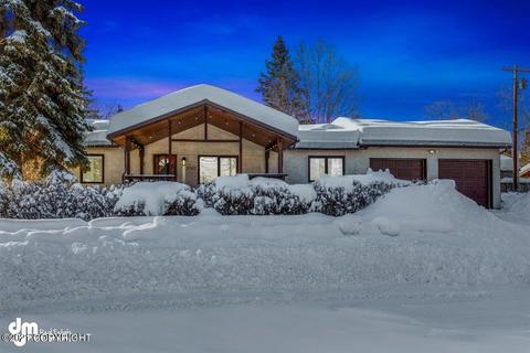 1542 E 26th Ave, Anchorage, AK 99508 photo 1