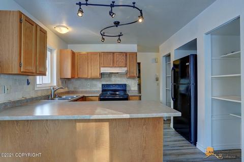 7724 Chaimi Loop, Anchorage, AK 99504 photo 10