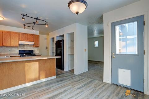 7724 Chaimi Loop, Anchorage, AK 99504 photo 9