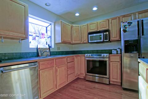 3420 Wiley Post Loop, Anchorage, AK 99517 photo 3