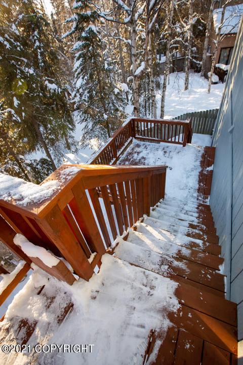 8812 Dome Cir, Eagle River, AK 99577 photo 17